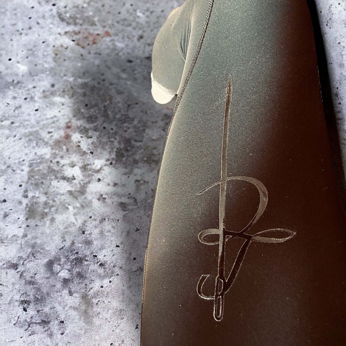 LC TIGHTS - BLACK STEALTH LOGO [MEN]